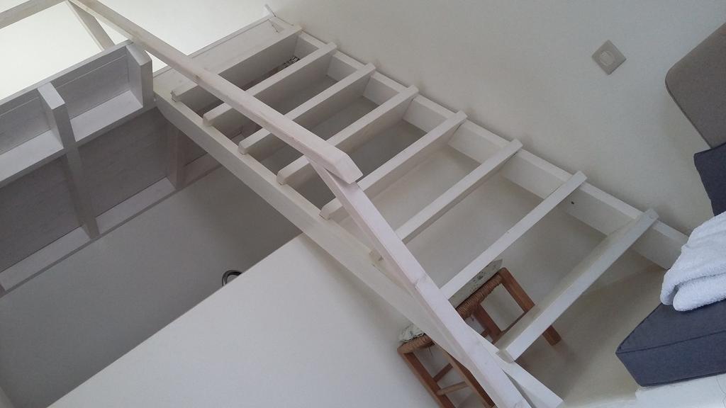 Sunhaus Appartement Perissa  Buitenkant foto